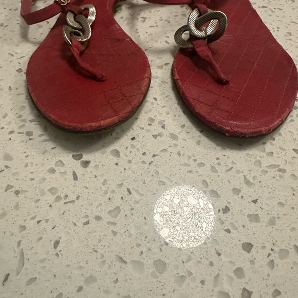CHANEL Red Sandals with Metallic Embellishment - Picture 3 of 8